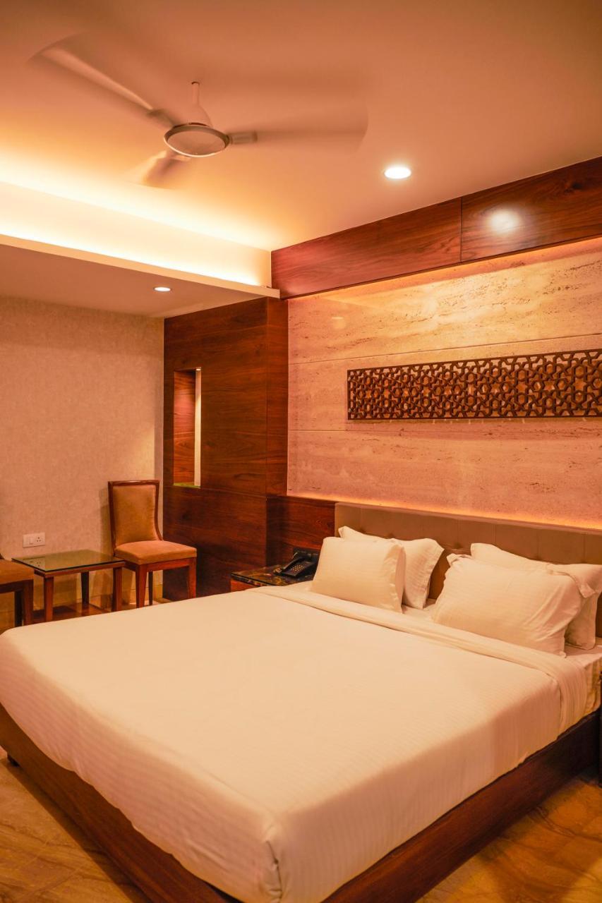Hotel The Atithi Niwas Indore Exterior foto