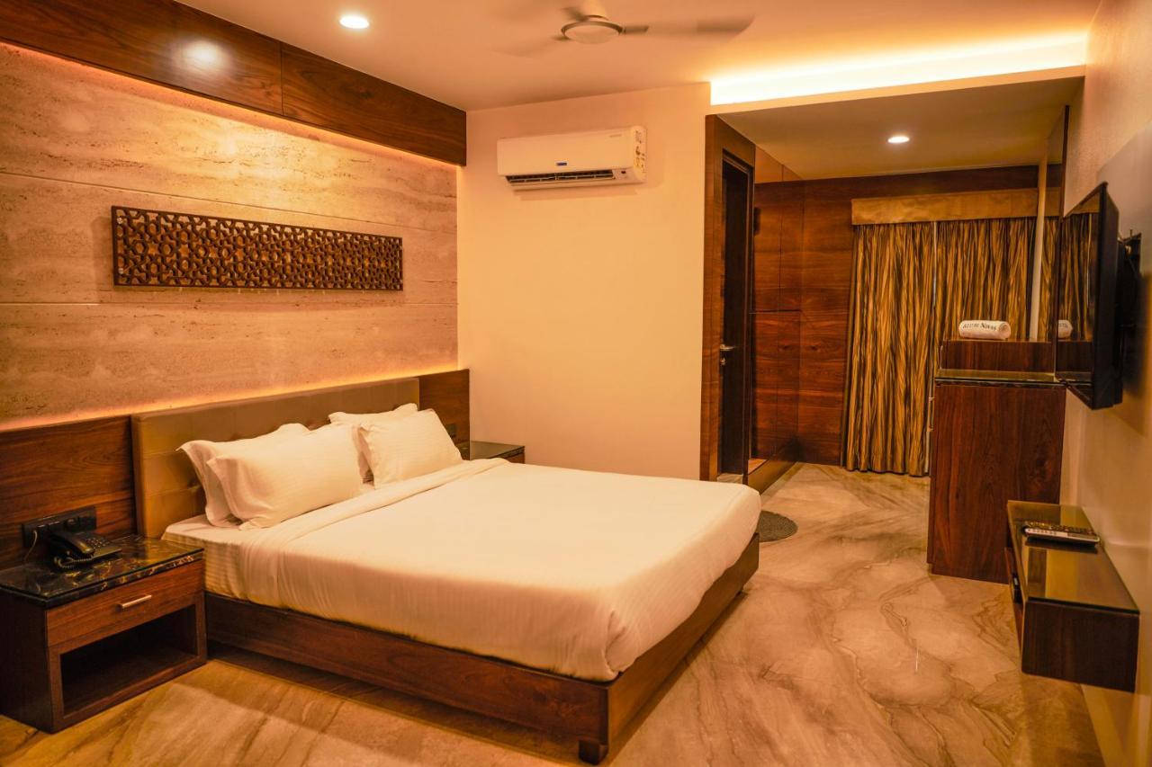 Hotel The Atithi Niwas Indore Exterior foto